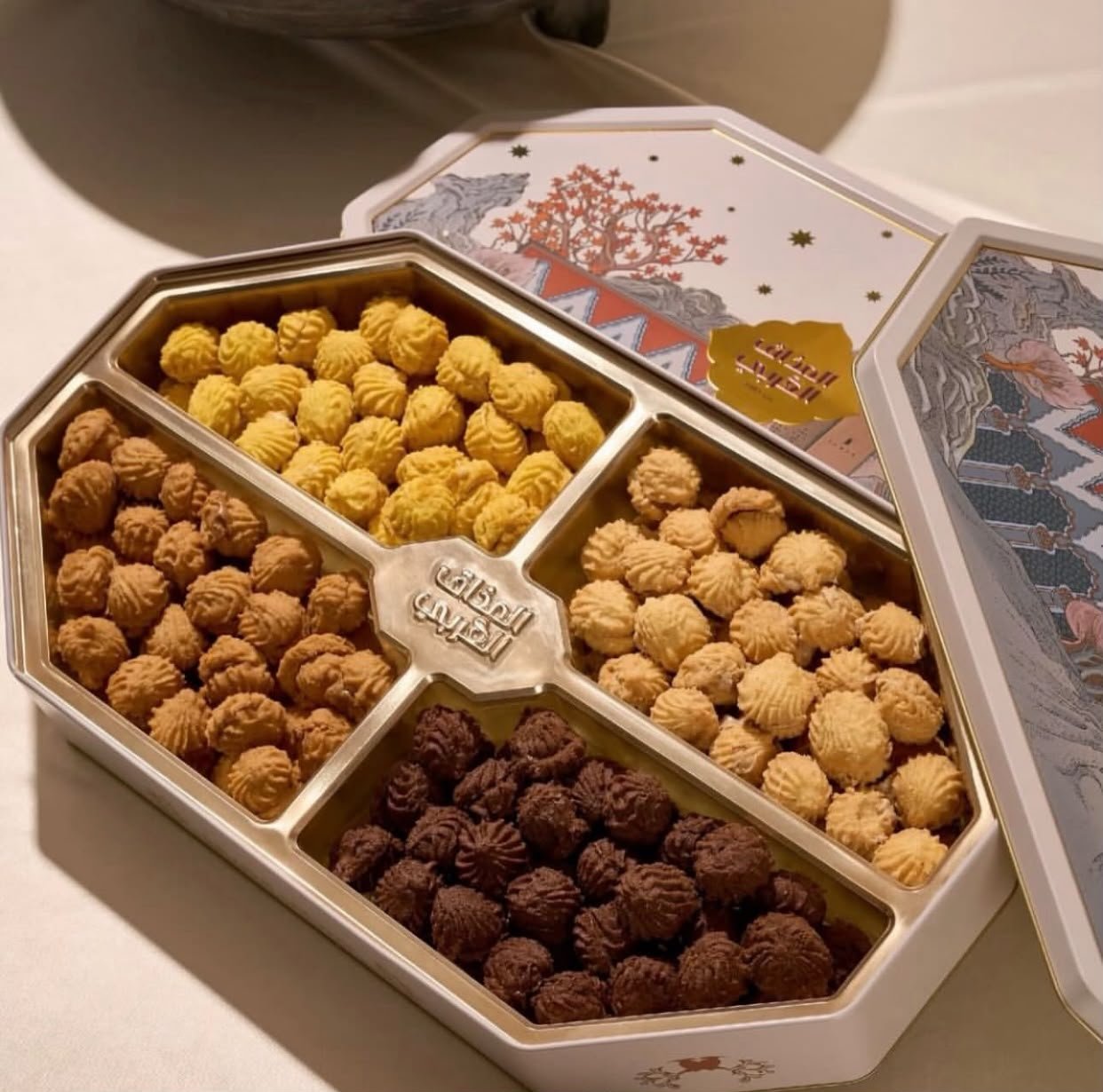 M.A - Stuffed Petifour Assorted 800g